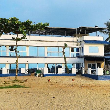 Alleppey Holiday Beach Resort Alappuzha Eksteriør bilde