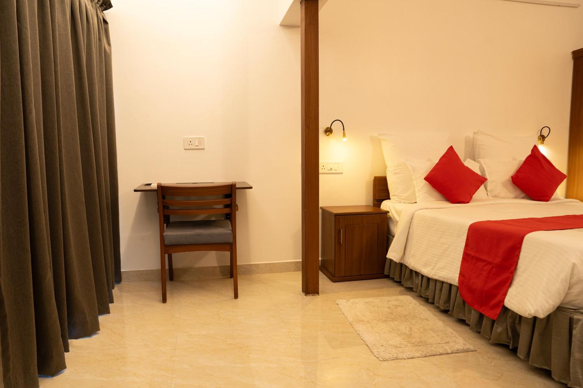 Alleppey Holiday Beach Resort Alappuzha Eksteriør bilde