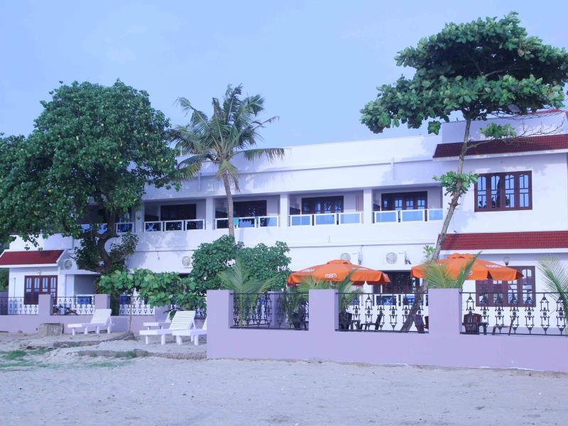 Alleppey Holiday Beach Resort Alappuzha Eksteriør bilde